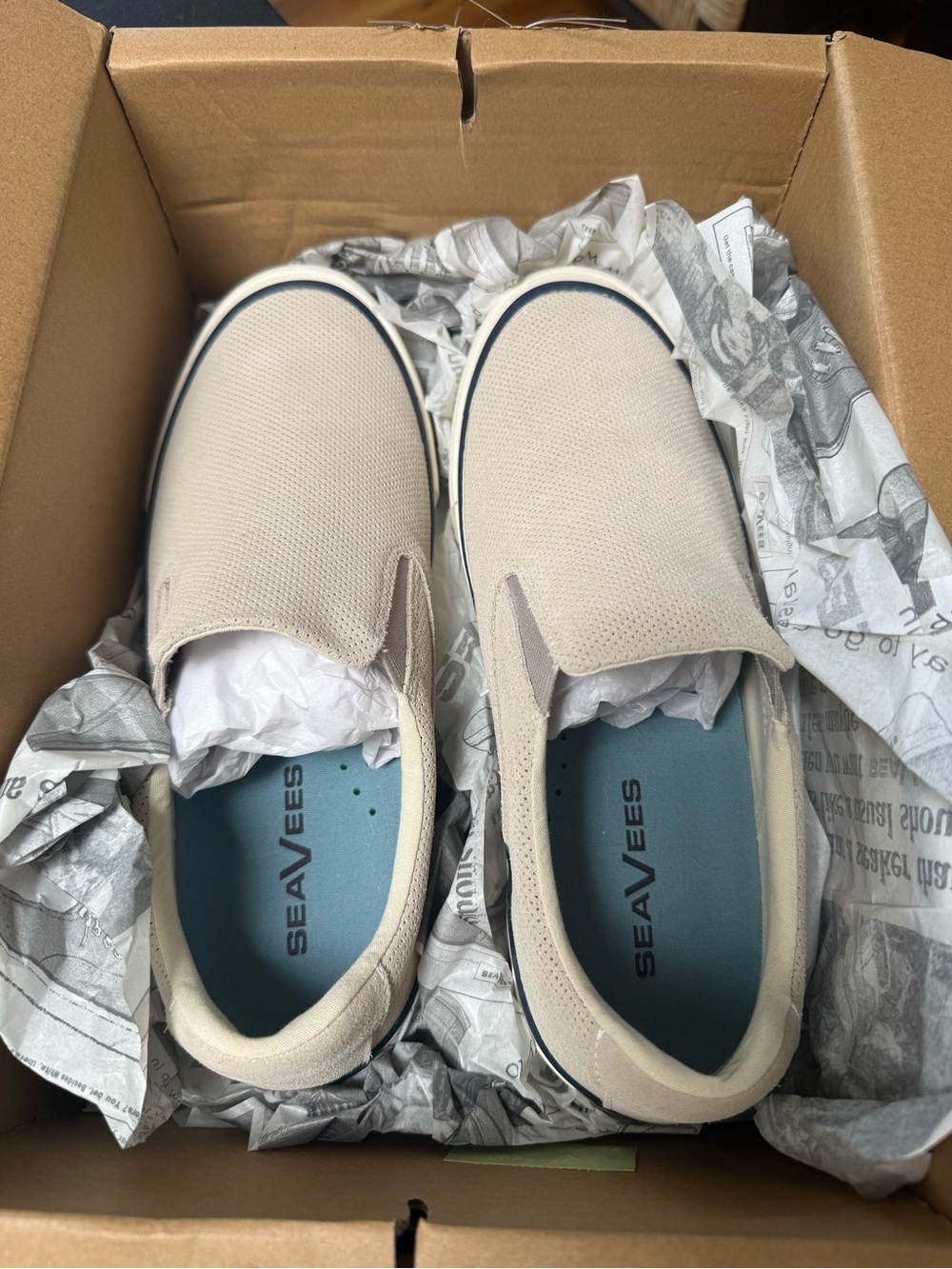 SeaVees Men’s Hawthorne Slip On in Ecru Suede